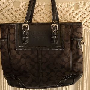Large black signature Coach bag